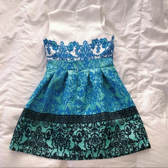 Semi Formal Dress - Picture 5 of 5